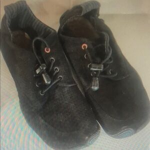 Wildling barefoot Black Canvas Barefoot Minimalist Shoes youth 3.5 rubber canvas